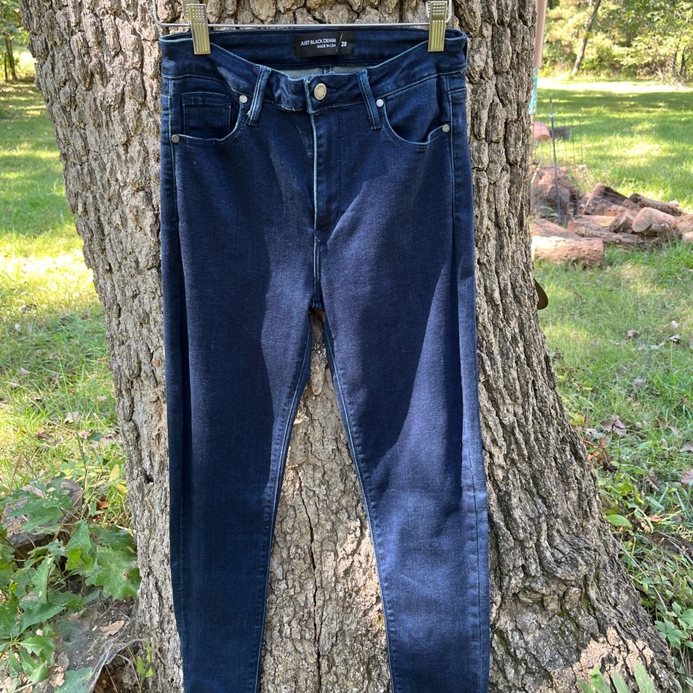 Just Black Denim Skinny Jean in size 28 - Picture 2 of 4